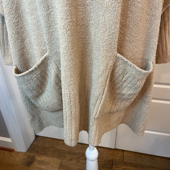Barefoot Dreams Cozy Chic Lite 1/2 Zip Poncho Beige Size L/XL - Picture 6 of 15